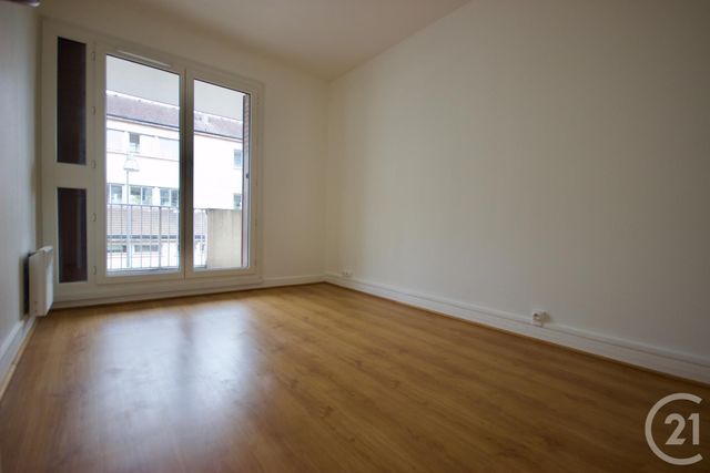 Afficher la photo en grand Appartement F4 à louer - 4 pièces - 74.38 m2 - LONGJUMEAU - 91 - ILE-DE-FRANCE - Century 21 Plein Centre