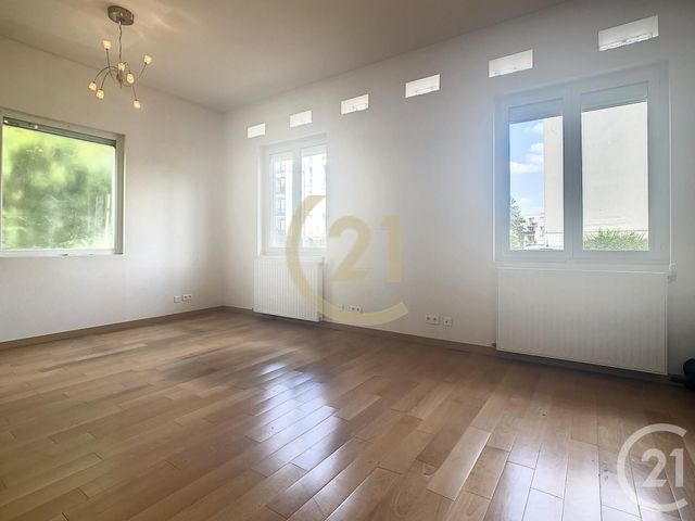 Afficher la photo en grand commerce à vendre - 189.94 m2 - LONGJUMEAU - 91 - ILE-DE-FRANCE - Century 21 Plein Centre