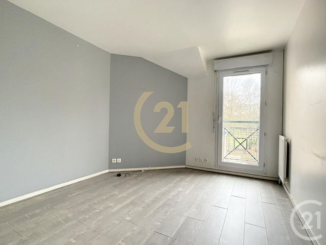 Appartement F2 à vendre - 2 pièces - 52.36 m2 - SAULX LES CHARTREUX - 91 - ILE-DE-FRANCE - Century 21 Plein Centre
