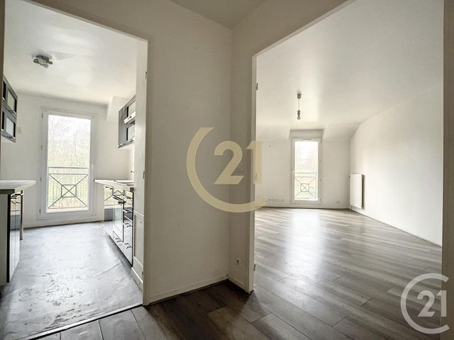 Appartement F2 à vendre - 2 pièces - 52.36 m2 - SAULX LES CHARTREUX - 91 - ILE-DE-FRANCE - Century 21 Plein Centre