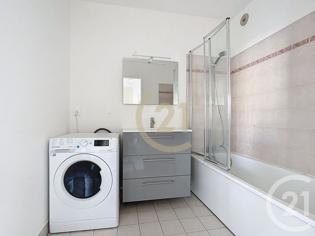 Appartement F1 à louer - 1 pièce - 32.0 m2 - LONGJUMEAU - 91 - ILE-DE-FRANCE - Century 21 Plein Centre