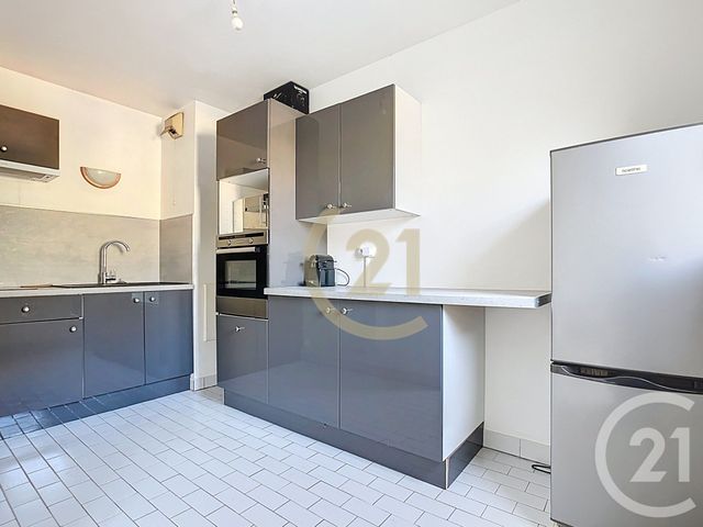 Appartement F1 à louer - 1 pièce - 32.0 m2 - LONGJUMEAU - 91 - ILE-DE-FRANCE - Century 21 Plein Centre