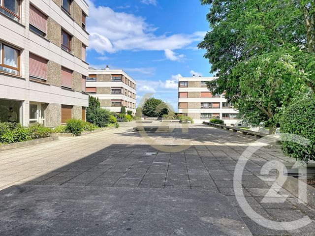 Appartement F3 à louer - 3 pièces - 61.57 m2 - LONGJUMEAU - 91 - ILE-DE-FRANCE - Century 21 Plein Centre